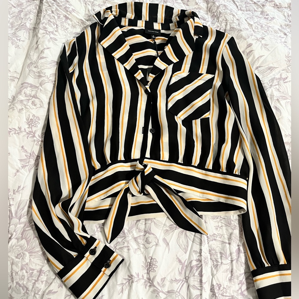 Buttoned blouse